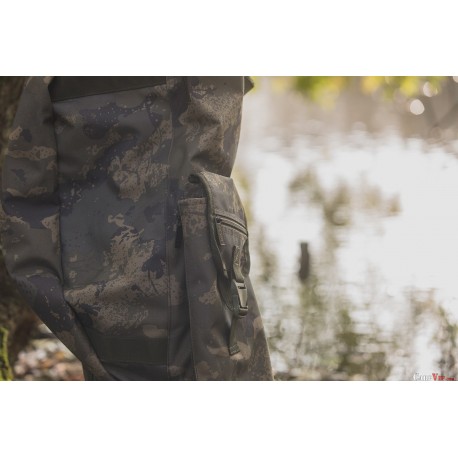 UNDERCOVER CAMO 3+2 ROD HOLDALL 12FT