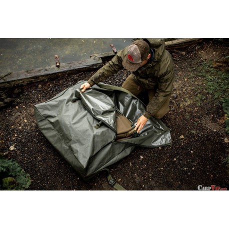 Downpour Roll-Up Bed Bag